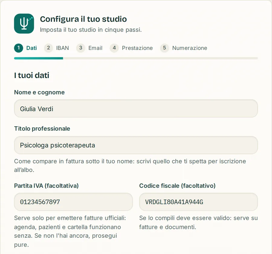 La configurazione guidata dello studio: nome, titolo e i cinque passi.